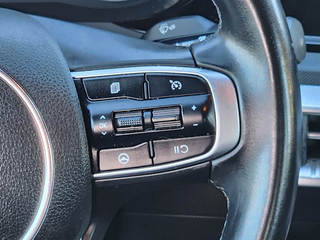 Thumbnail: 2021 Kia K5 - 33