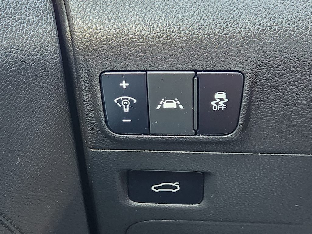 Thumbnail: 2021 Kia K5 - 28