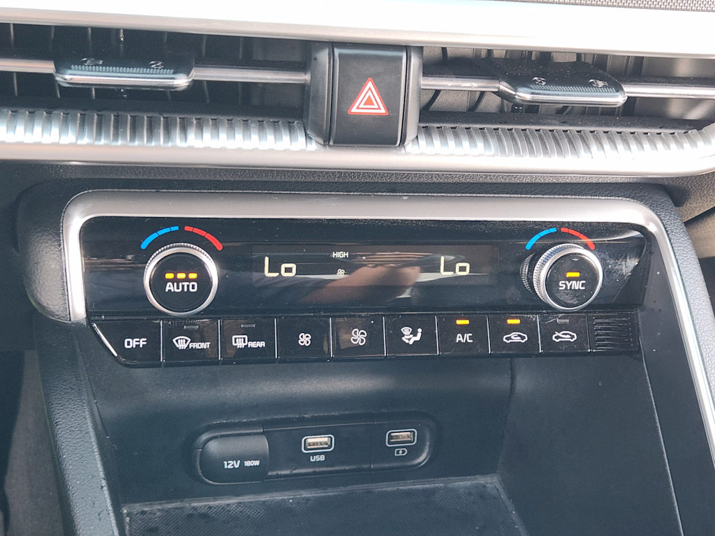 2023 Kia K5 GT-Line 26