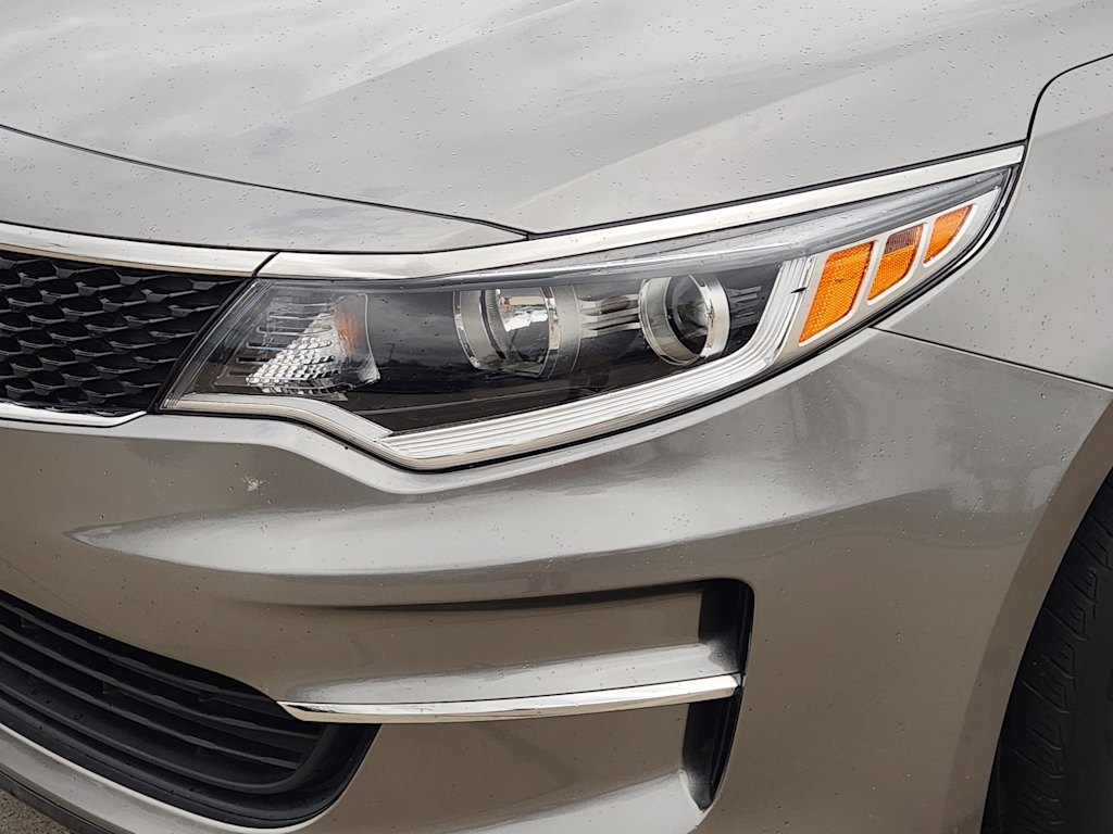 Thumbnail: 2016 Kia Optima - 23