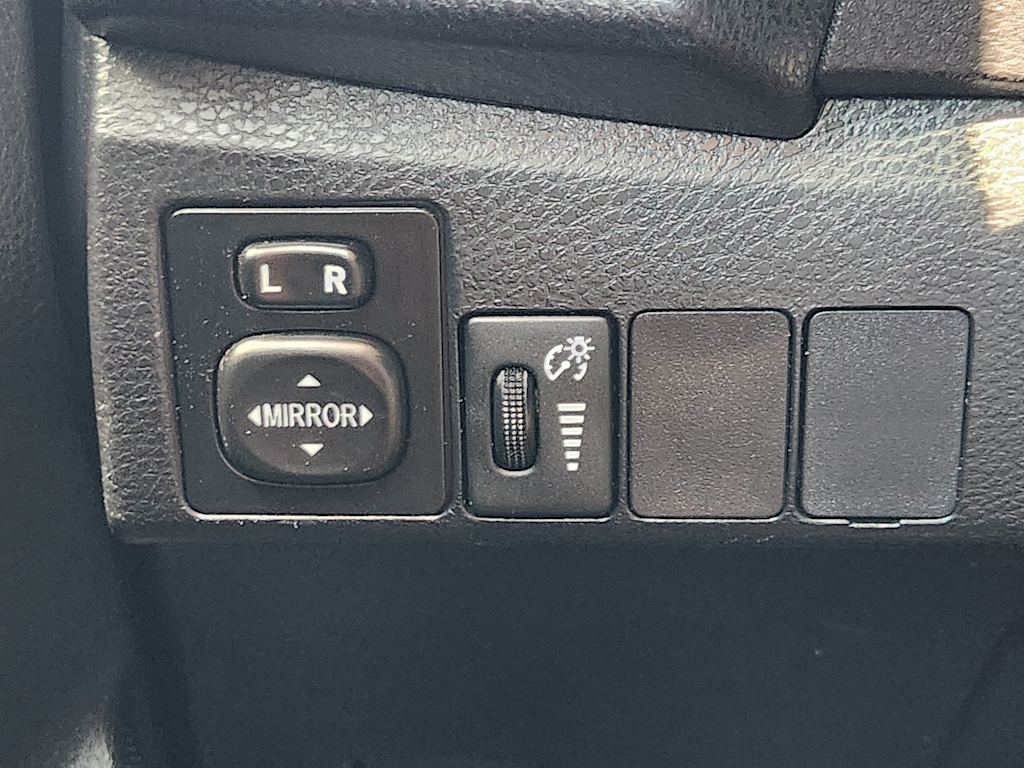 Thumbnail: 2014 Toyota Corolla - 27