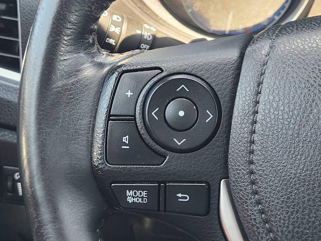 Thumbnail: 2014 Toyota Corolla - 31