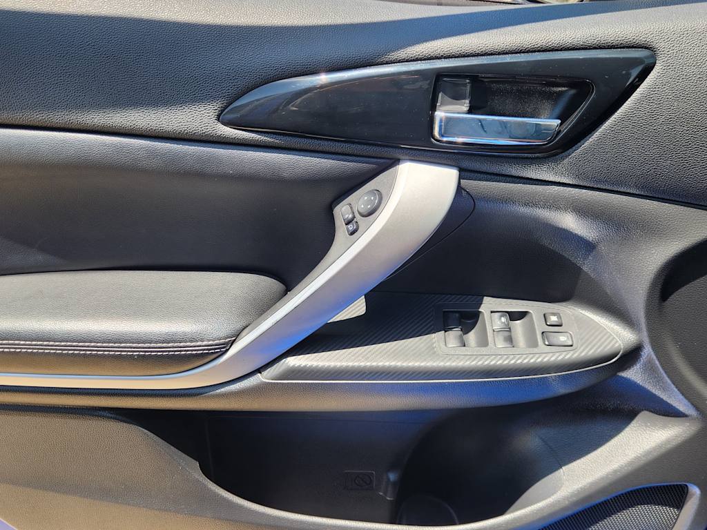 Thumbnail: 2022 Mitsubishi Eclipse Cross - 29