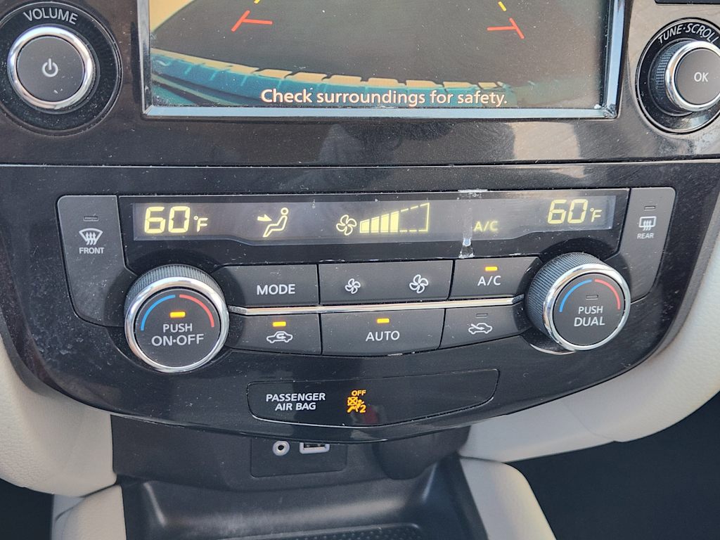 Thumbnail: 2022 Nissan Rogue Sport - 26