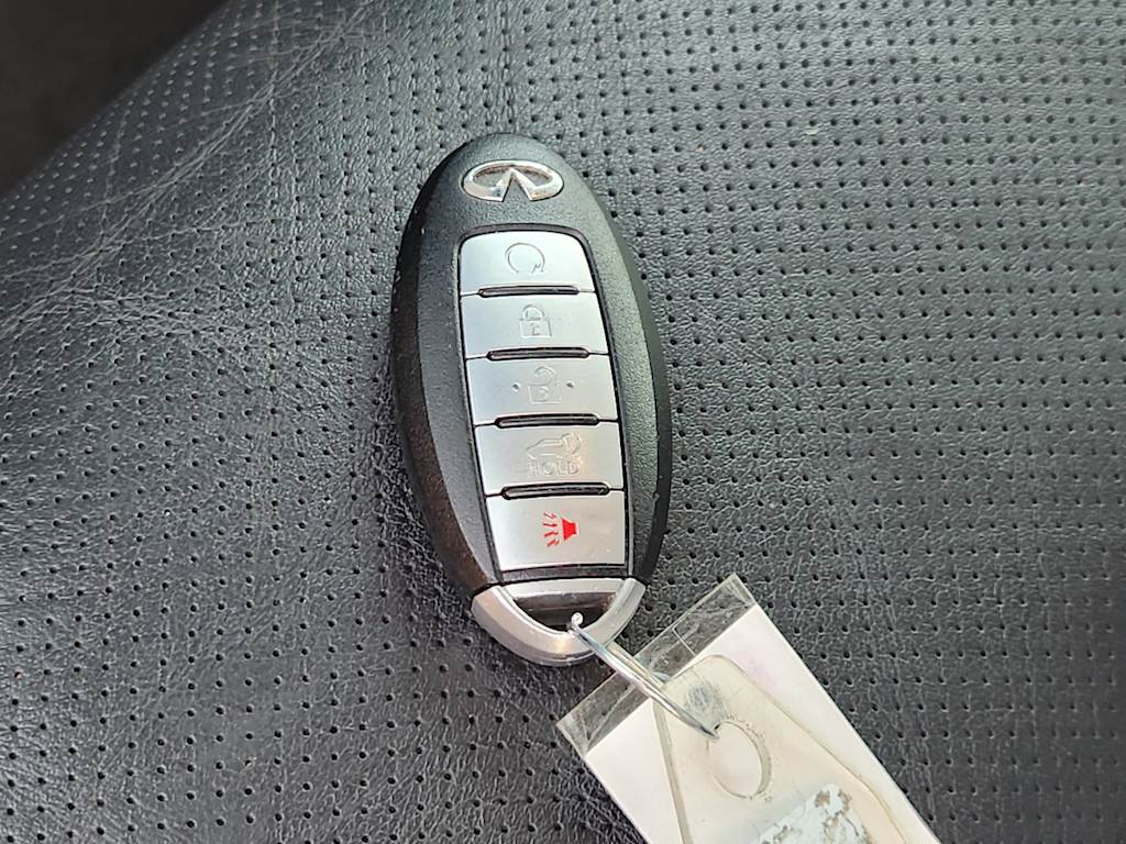 Thumbnail: 2019 INFINITI QX80 - 19