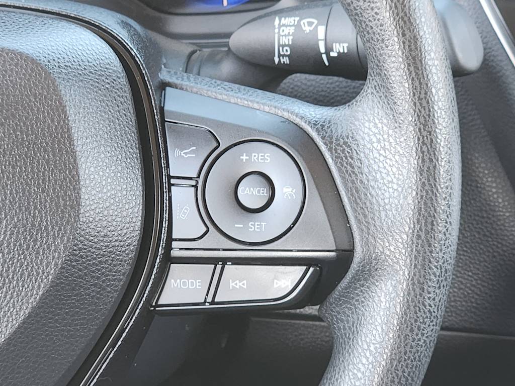 Thumbnail: 2022 Toyota Corolla - 32