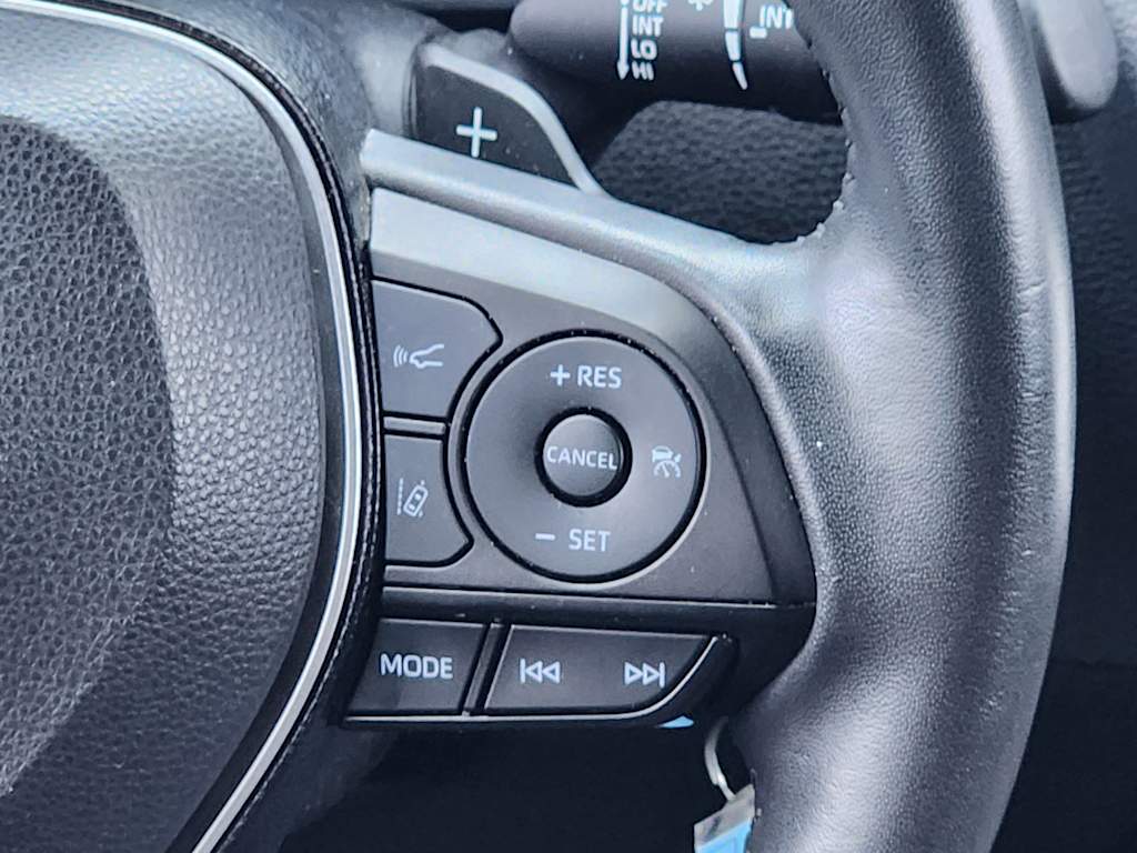 Thumbnail: 2021 Toyota Corolla - 32