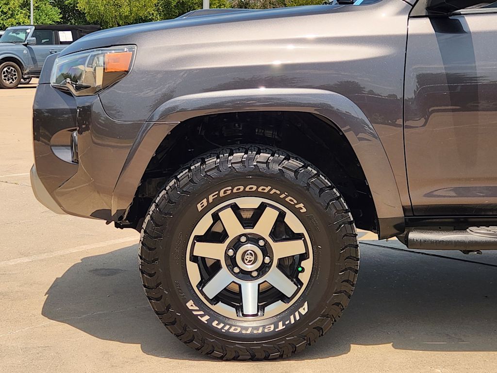Thumbnail: 2018 Toyota 4Runner - 7