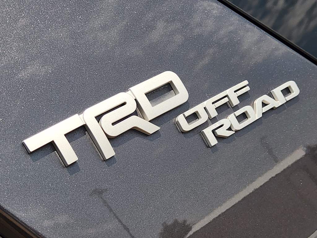 Thumbnail: 2018 Toyota 4Runner - 6