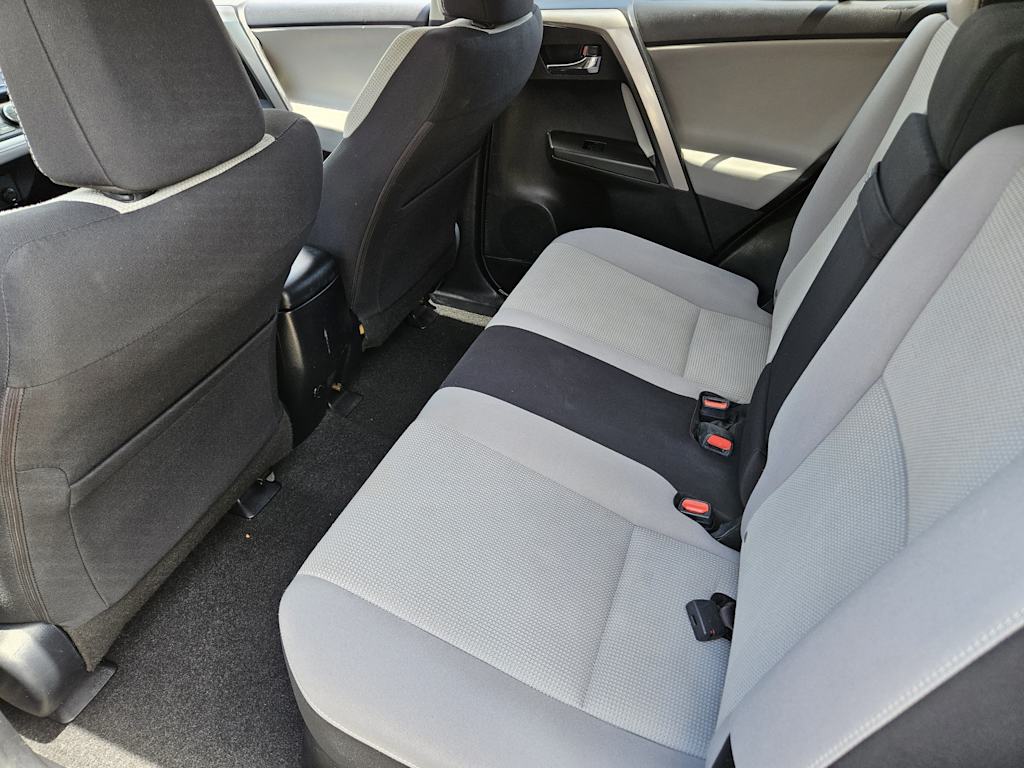 Thumbnail: 2018 Toyota RAV4 - 13