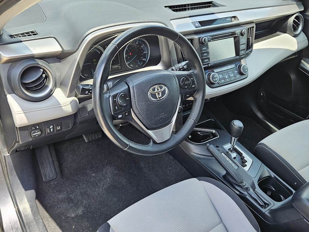 Thumbnail: 2018 Toyota RAV4 - 2