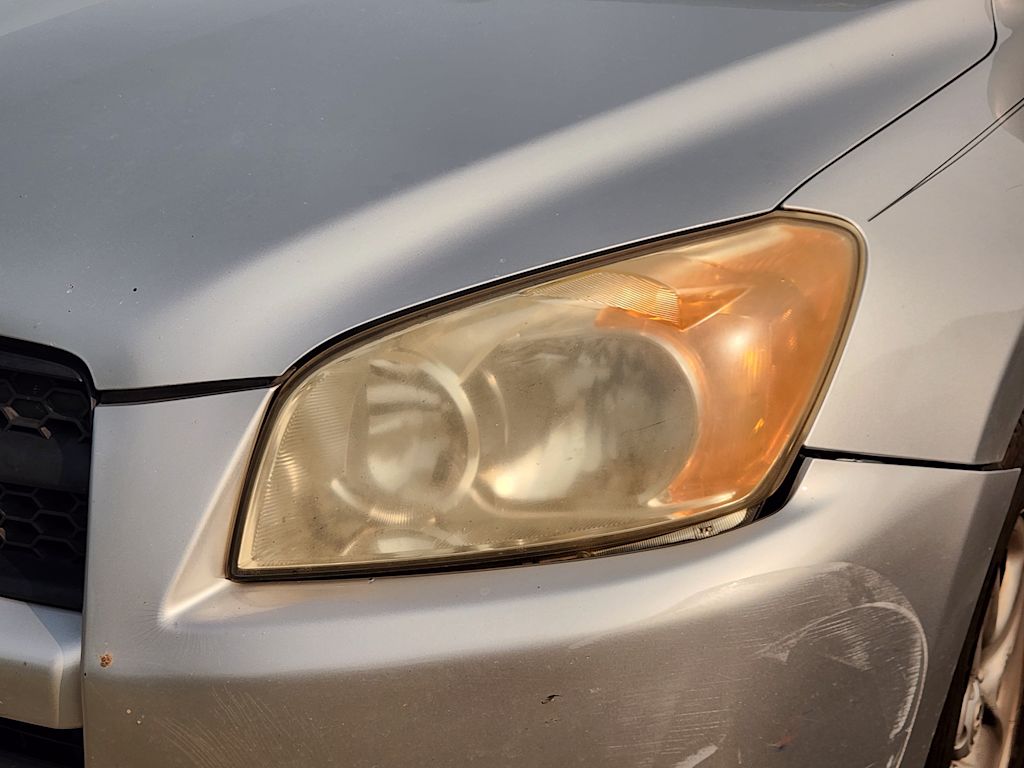 Thumbnail: 2010 Toyota RAV4 - 11