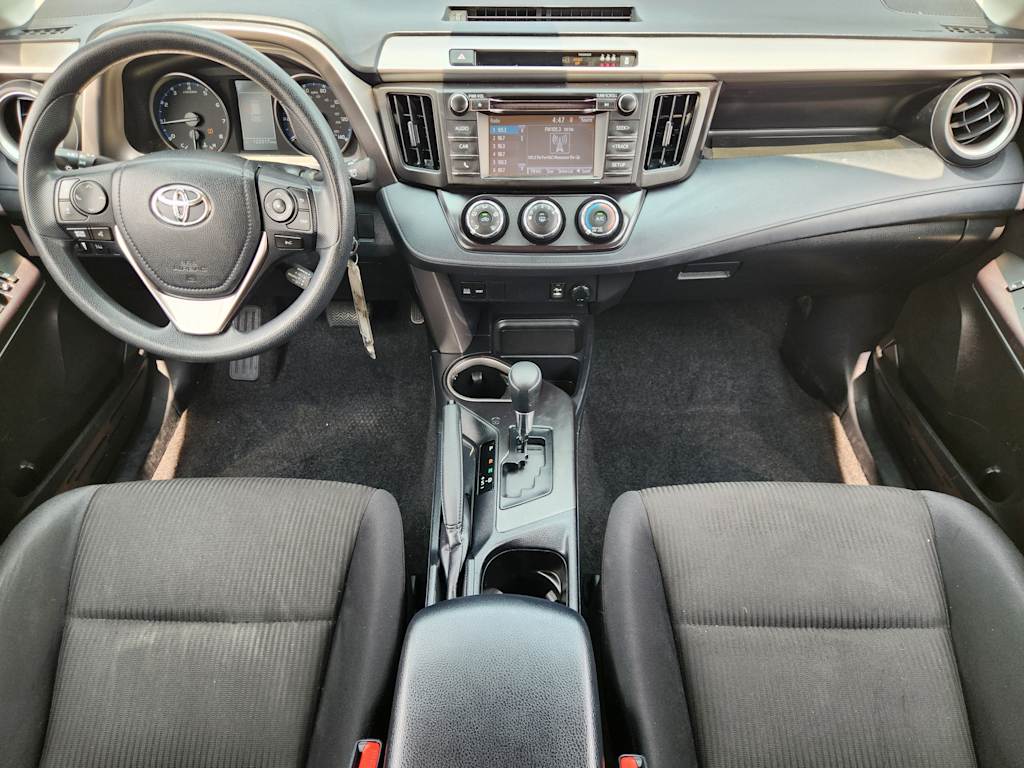 Thumbnail: 2018 Toyota RAV4 - 10