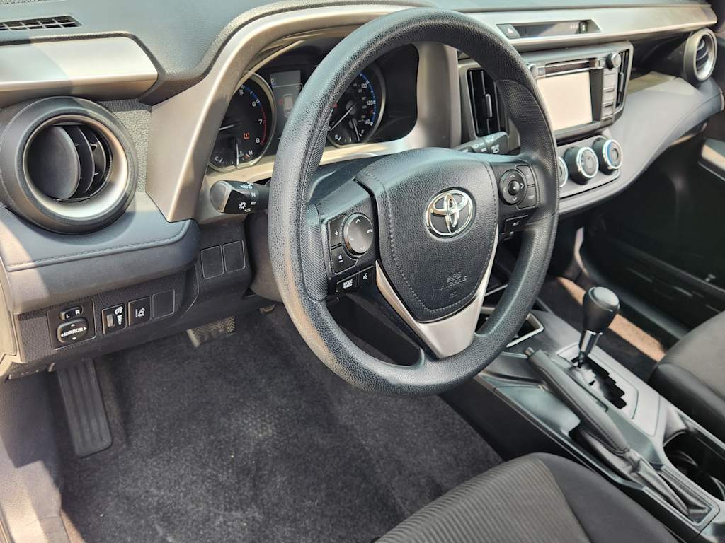 Thumbnail: 2018 Toyota RAV4 - 2