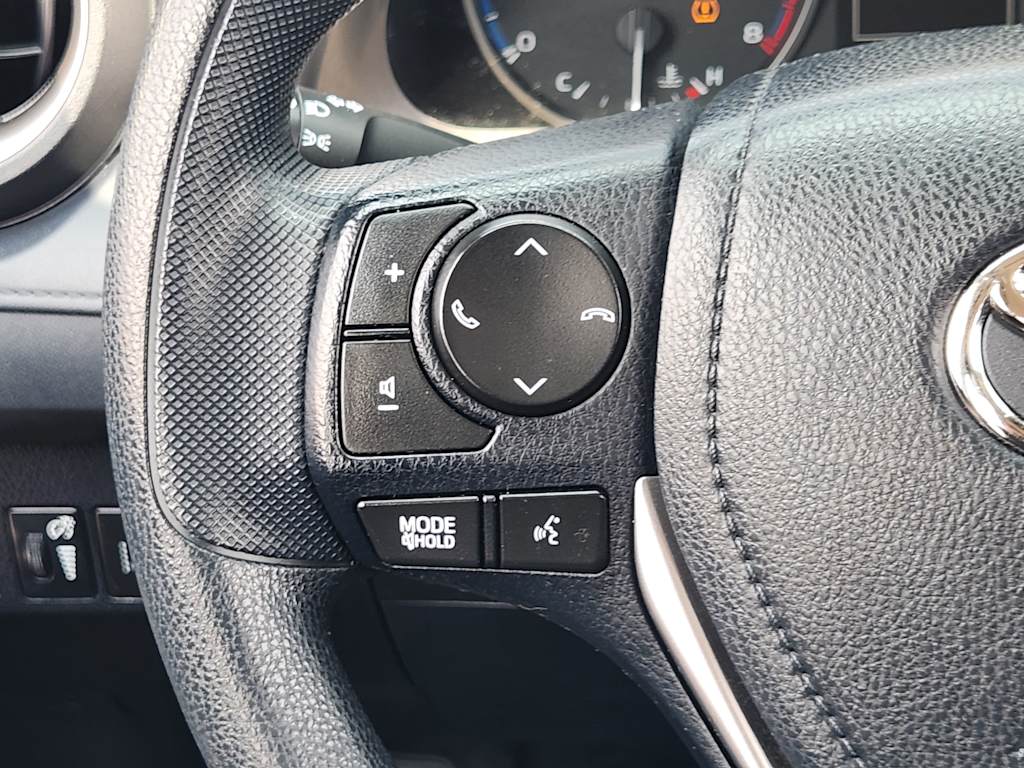 Thumbnail: 2018 Toyota RAV4 - 31