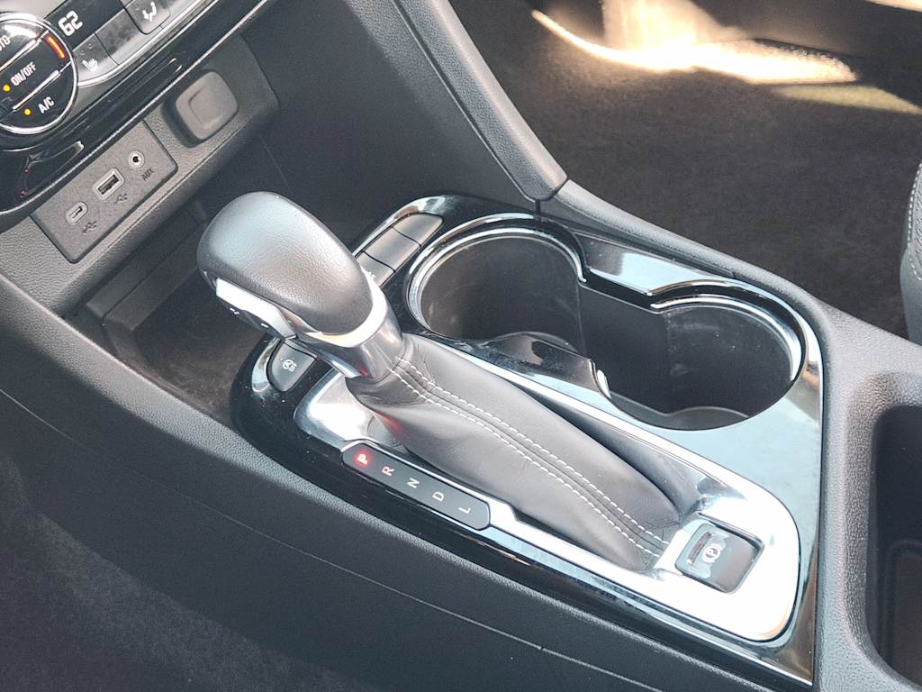 Thumbnail: 2023 Buick Encore GX - 16