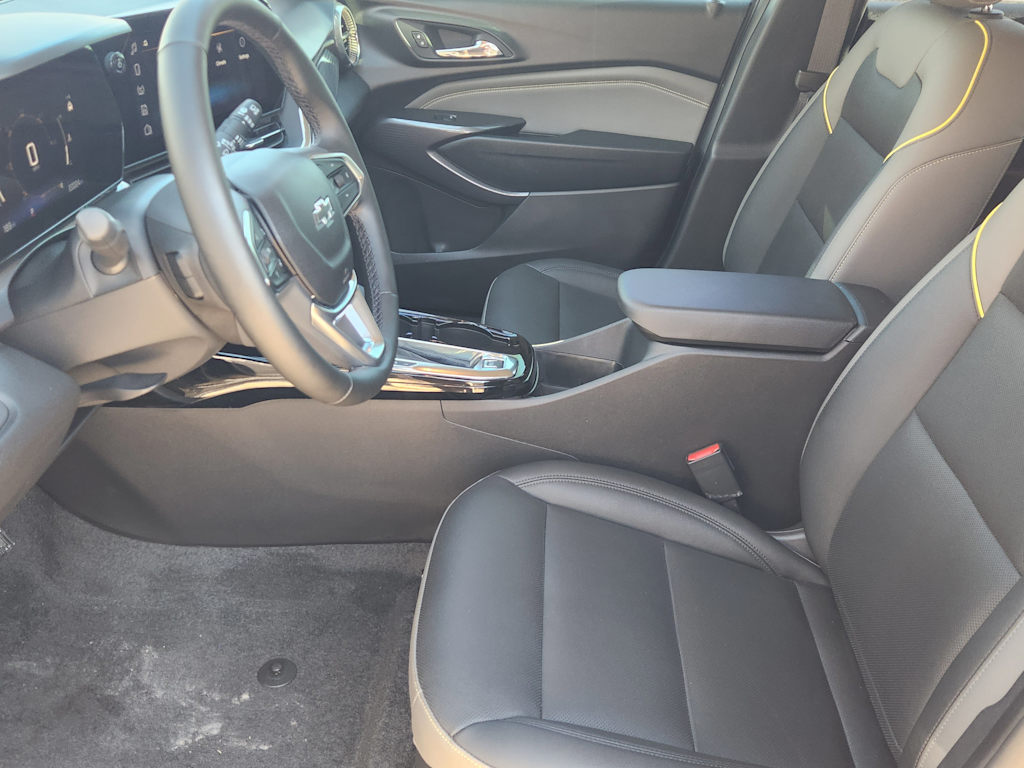 Thumbnail: 2025 Chevrolet Trax - 11