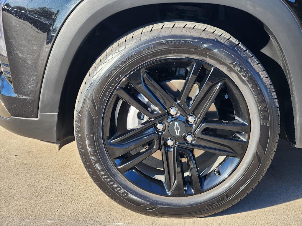 Thumbnail: 2025 Chevrolet Trax - 22