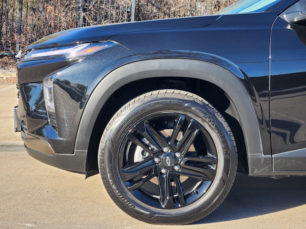 Thumbnail: 2025 Chevrolet Trax - 8