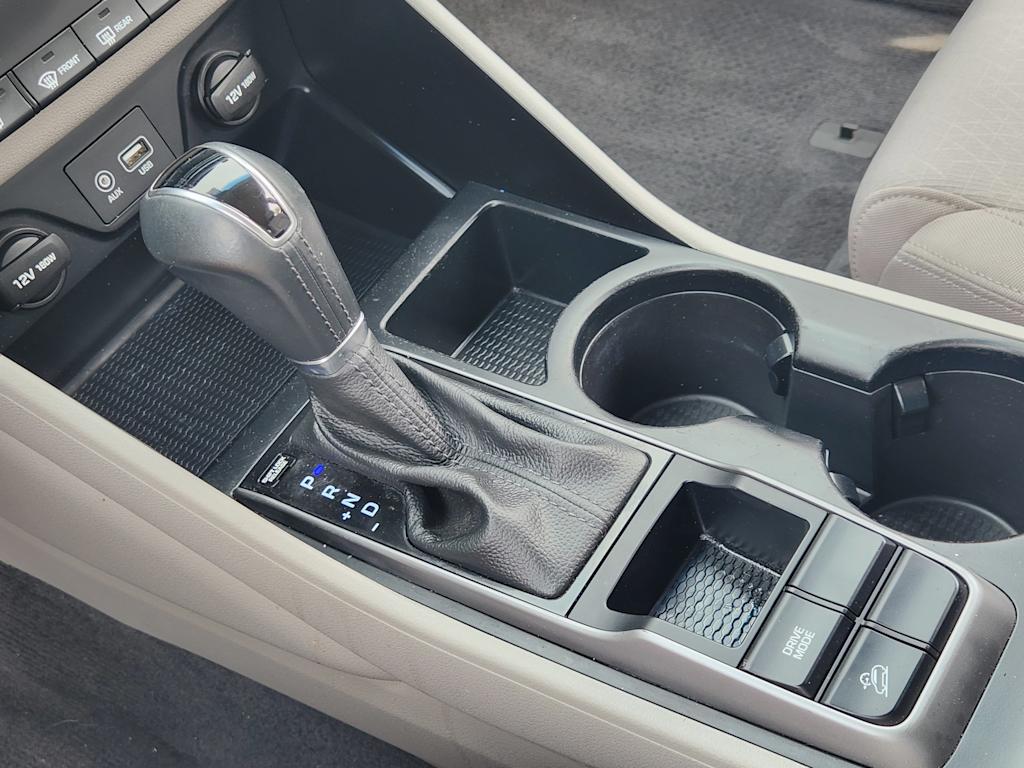 Thumbnail: 2016 Hyundai Tucson - 16