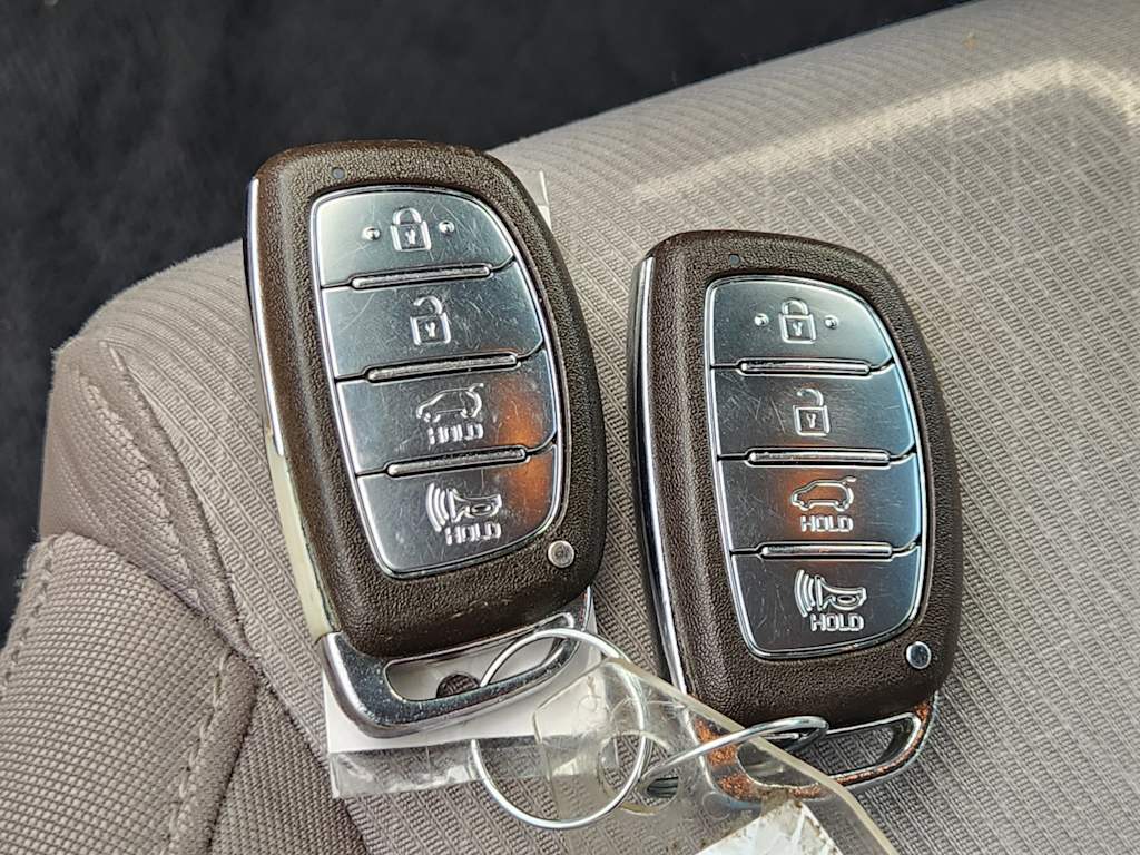 Thumbnail: 2016 Hyundai Tucson - 19