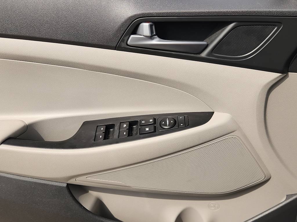 Thumbnail: 2016 Hyundai Tucson - 29