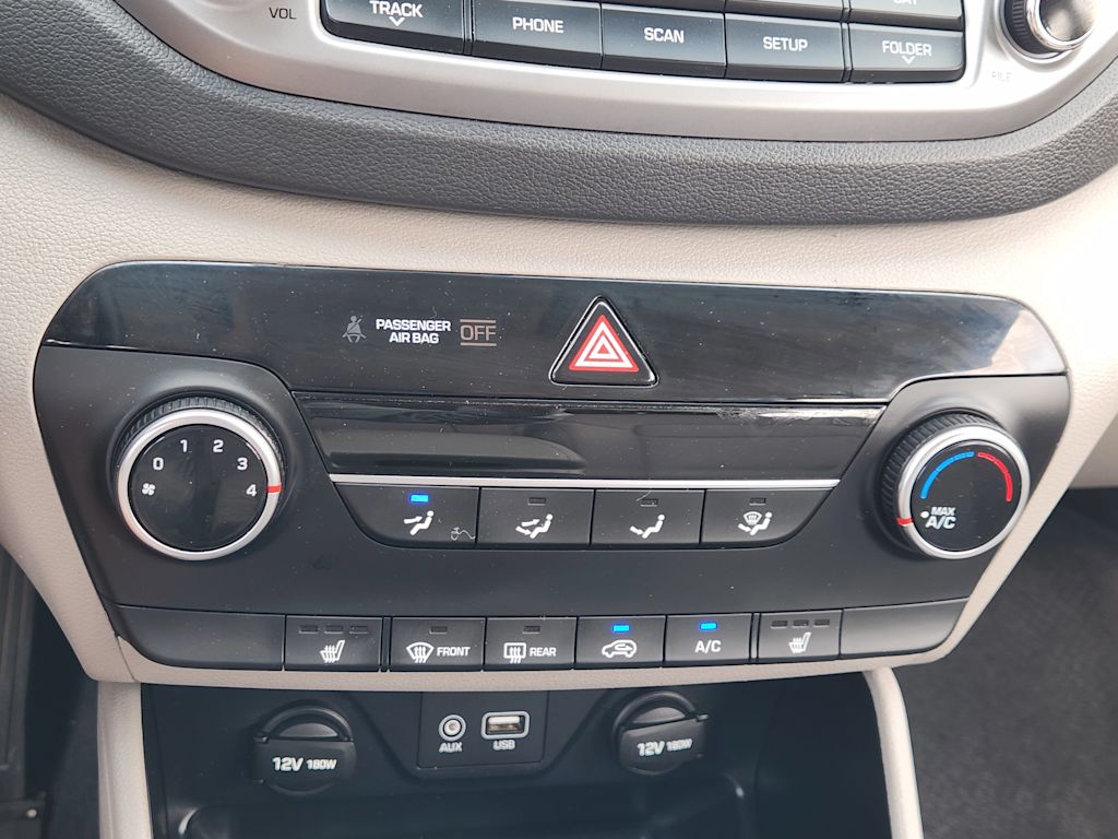 Thumbnail: 2016 Hyundai Tucson - 26