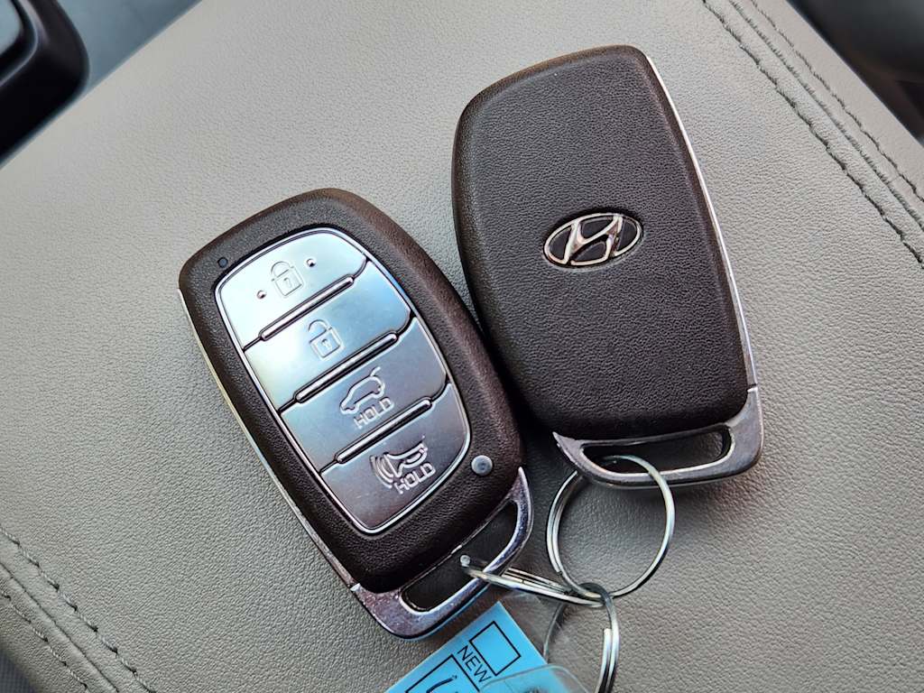 Thumbnail: 2020 Hyundai Tucson - 19