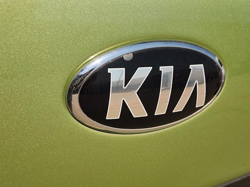 Thumbnail: 2017 Kia Soul - 9