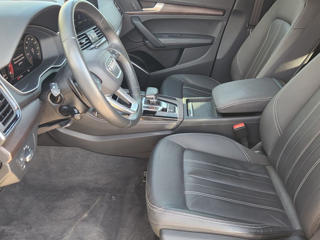 Thumbnail: 2021 Audi Q5 - 11