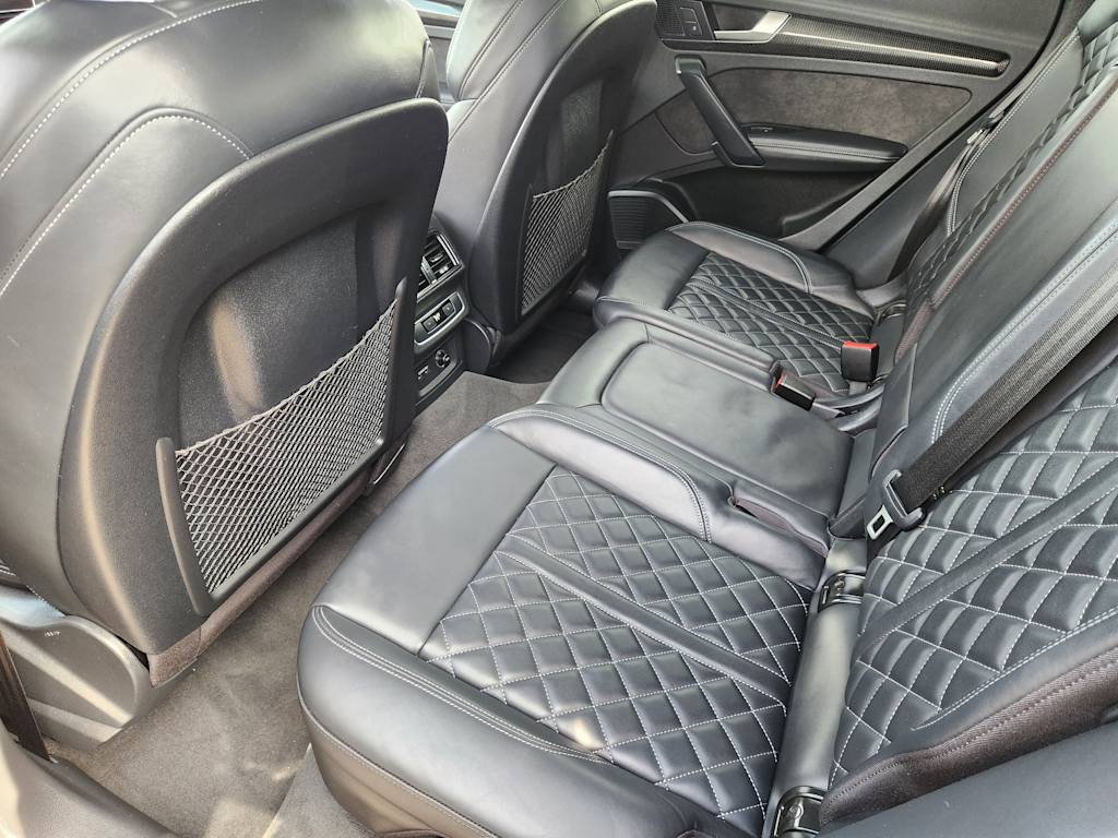 Thumbnail: 2020 Audi SQ5 - 13