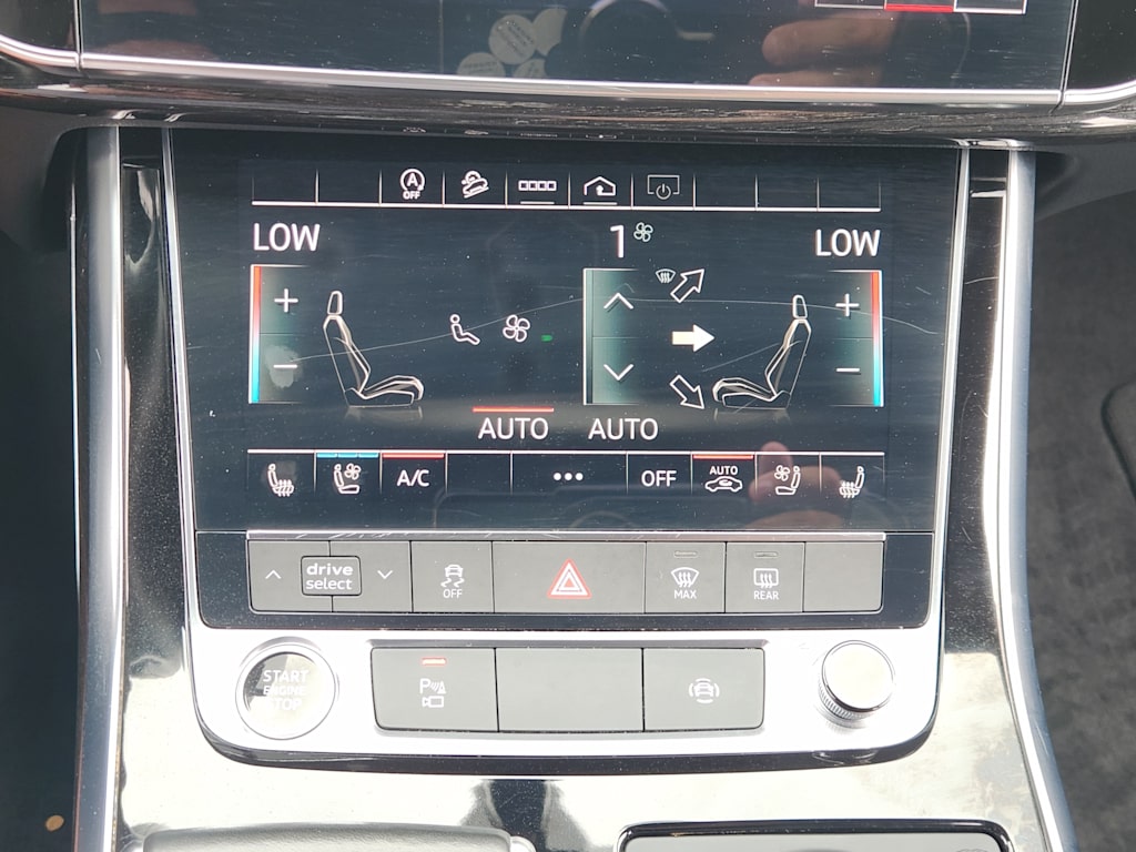 Thumbnail: 2022 Audi Q7 - 26