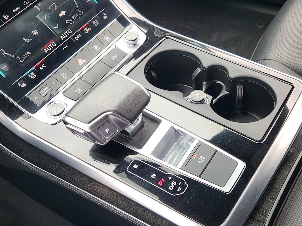 Thumbnail: 2022 Audi Q7 - 16