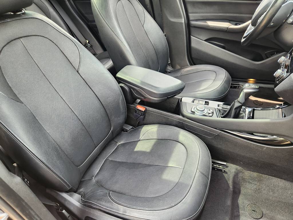 Thumbnail: 2016 BMW X1 - 12