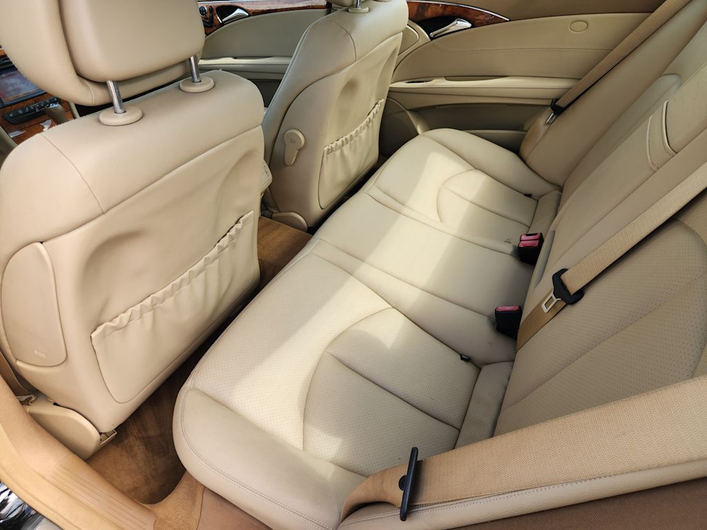 Thumbnail: 2009 Mercedes-Benz E-Class - 13