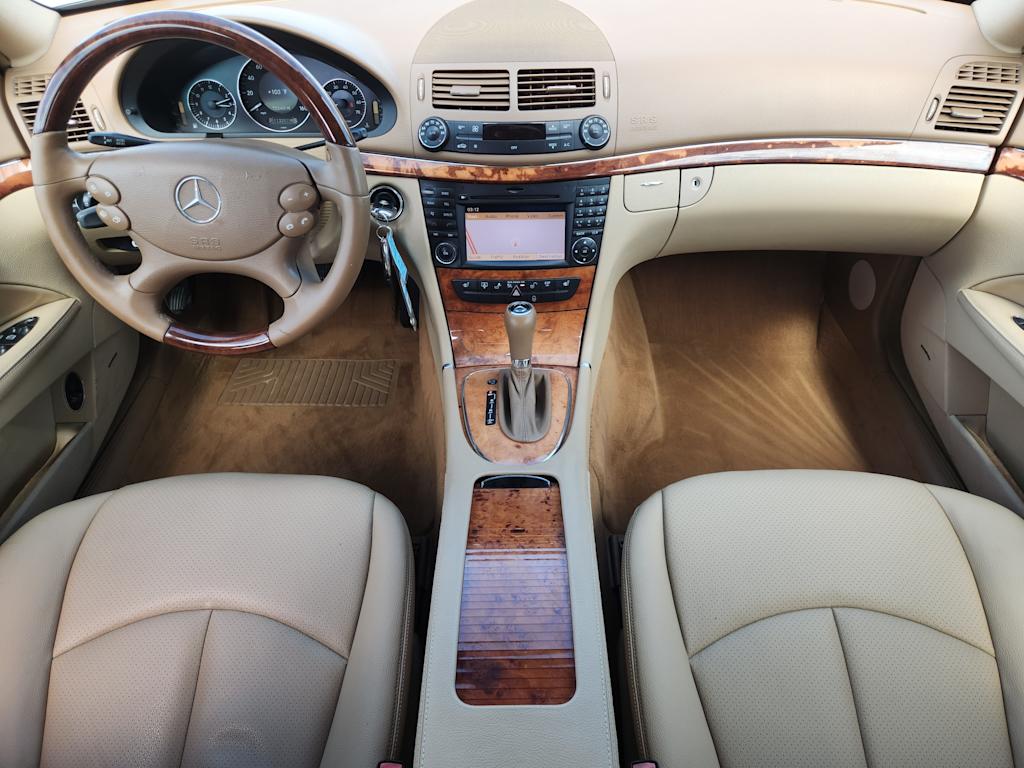 Thumbnail: 2009 Mercedes-Benz E-Class - 10