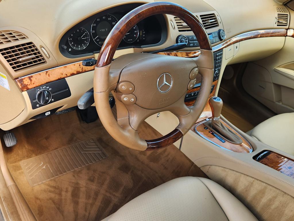 Thumbnail: 2009 Mercedes-Benz E-Class - 2