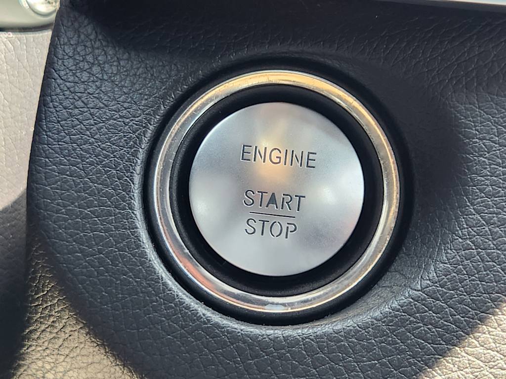 Thumbnail: 2016 Mercedes-Benz E-Class - 28