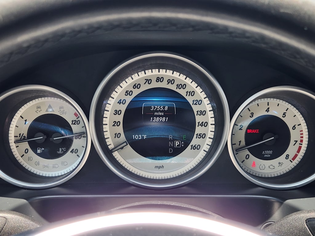 Thumbnail: 2016 Mercedes-Benz E-Class - 17