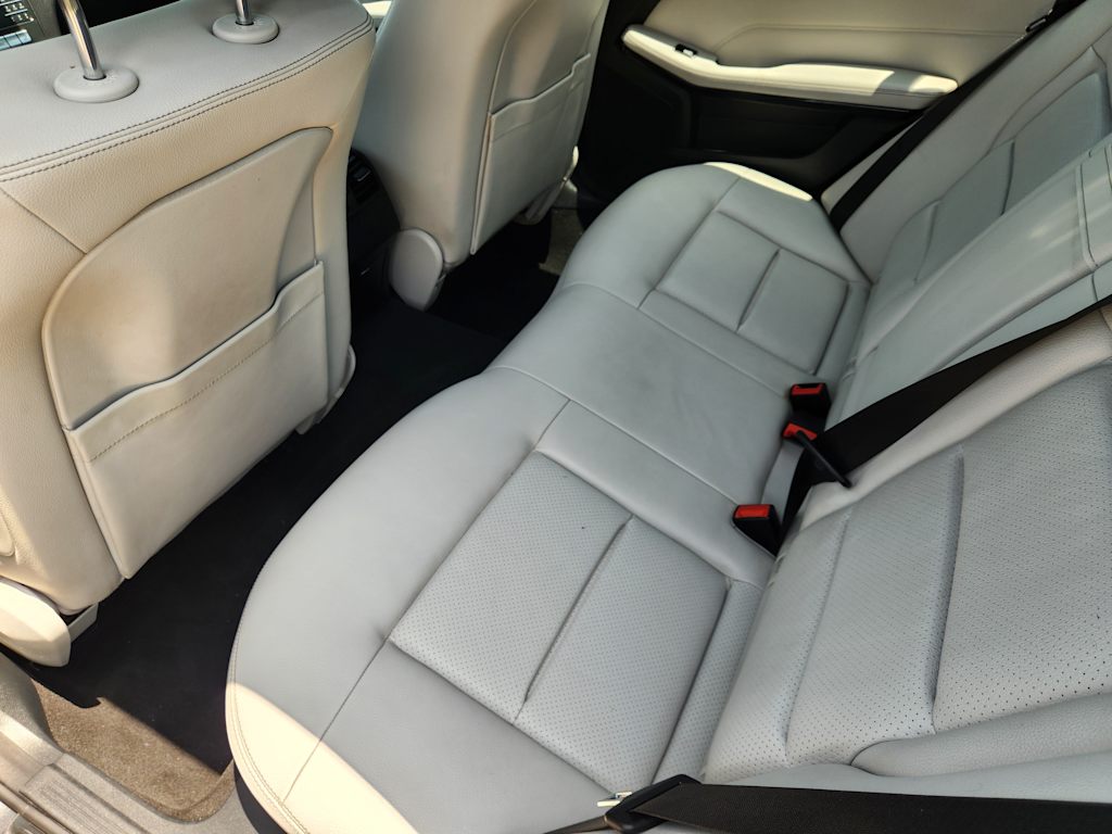 Thumbnail: 2016 Mercedes-Benz E-Class - 13
