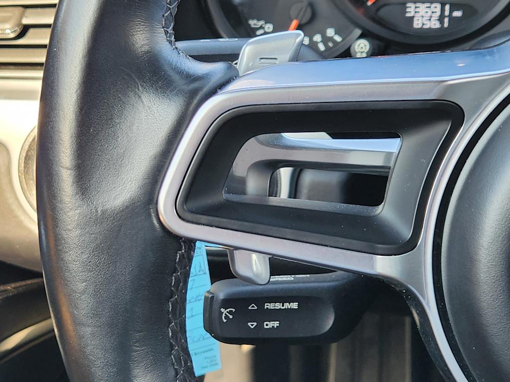 Thumbnail: 2017 Porsche 911 - 27