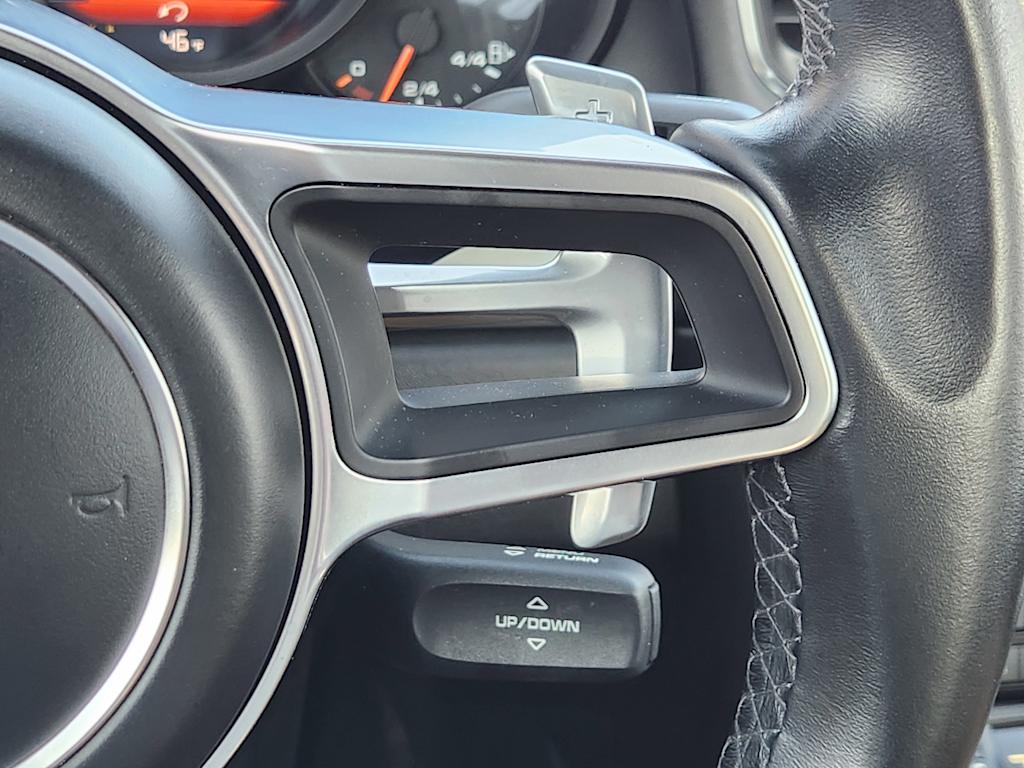 Thumbnail: 2017 Porsche 911 - 28