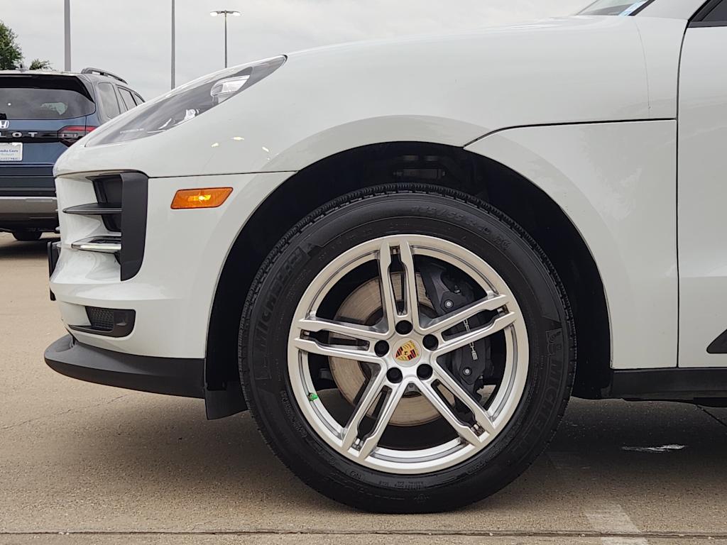 Thumbnail: 2021 Porsche Macan - 8