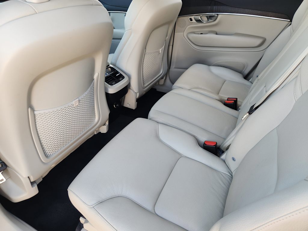 Thumbnail: 2020 Volvo XC90 - 13