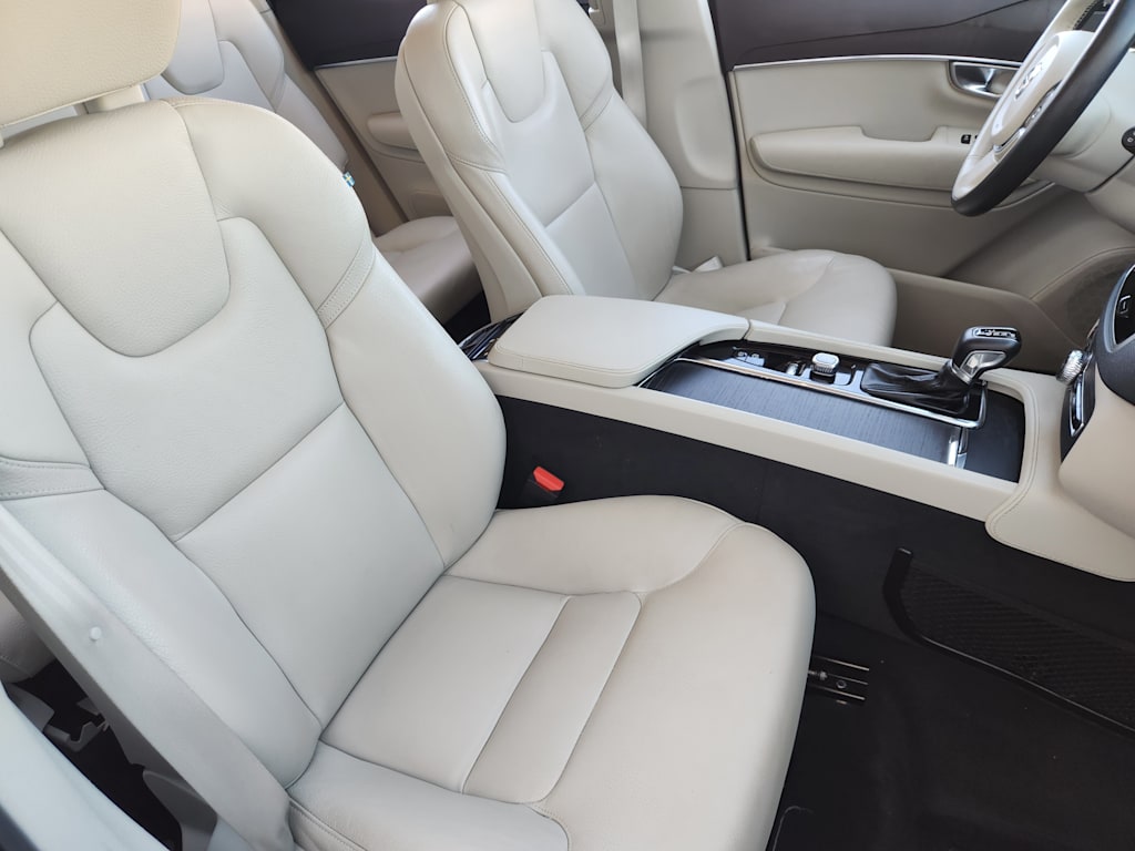 Thumbnail: 2020 Volvo XC90 - 12