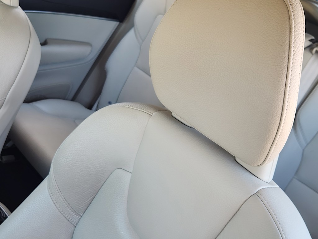 Thumbnail: 2020 Volvo XC90 - 25