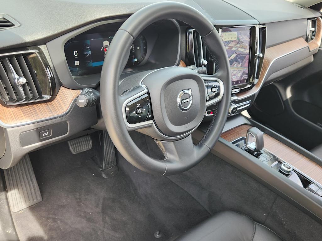 Thumbnail: 2023 Volvo XC60 - 2