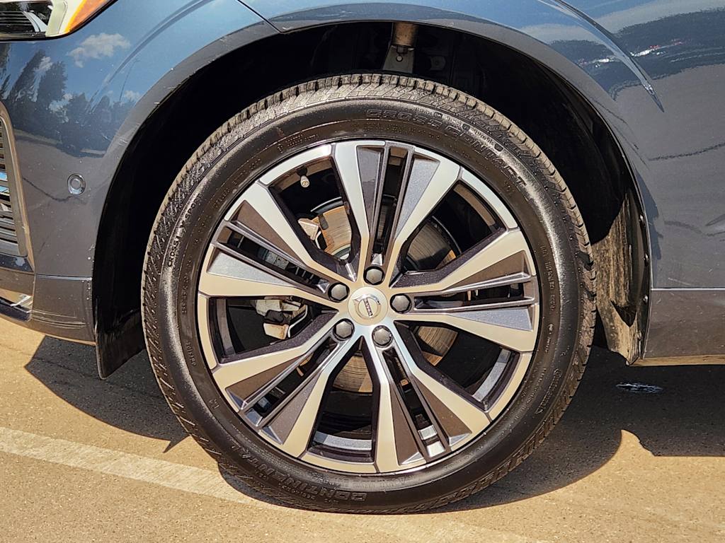 Thumbnail: 2022 Volvo XC60 - 19