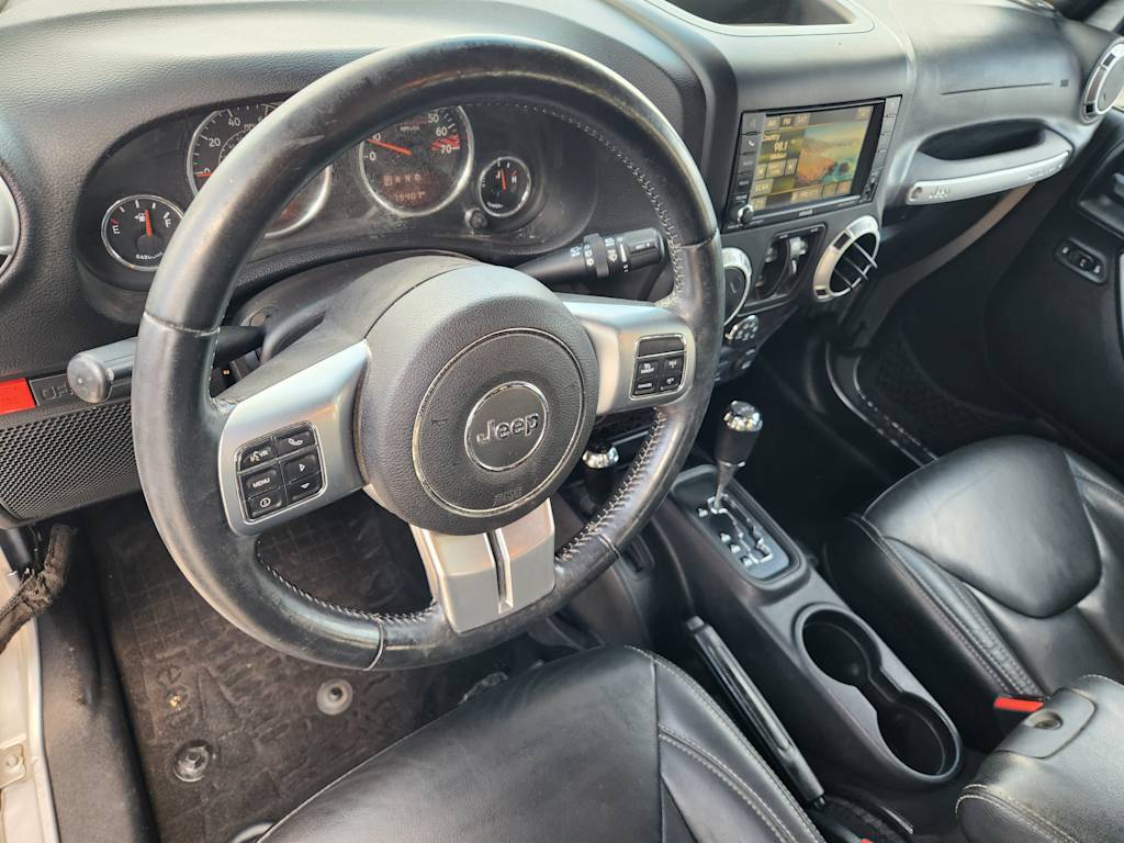 Thumbnail: 2016 Jeep Wrangler - 2
