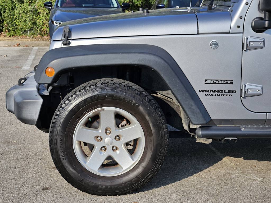 Thumbnail: 2017 Jeep Wrangler - 6